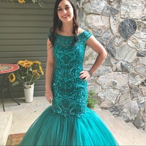 Prom dress